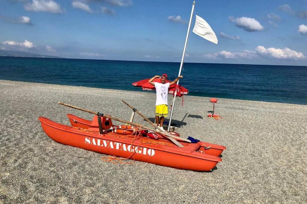 Pizzo Beach Club. One Bedroom Apt 13G 外观 照片