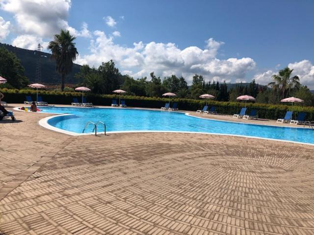 Pizzo Beach Club. One Bedroom Apt 13G 外观 照片