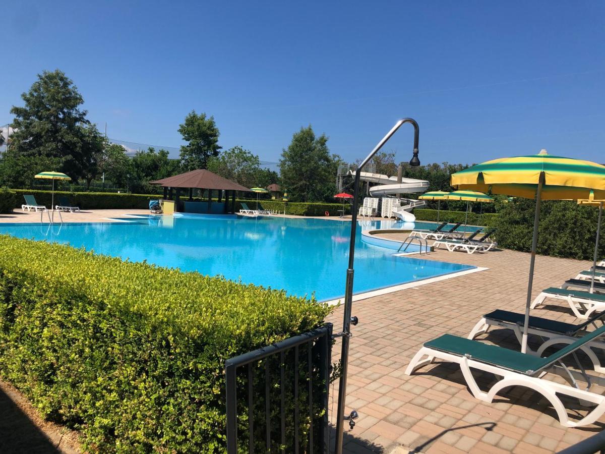 Pizzo Beach Club. One Bedroom Apt 13G 外观 照片