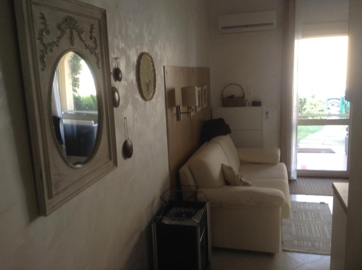 Pizzo Beach Club. One Bedroom Apt 13G 外观 照片