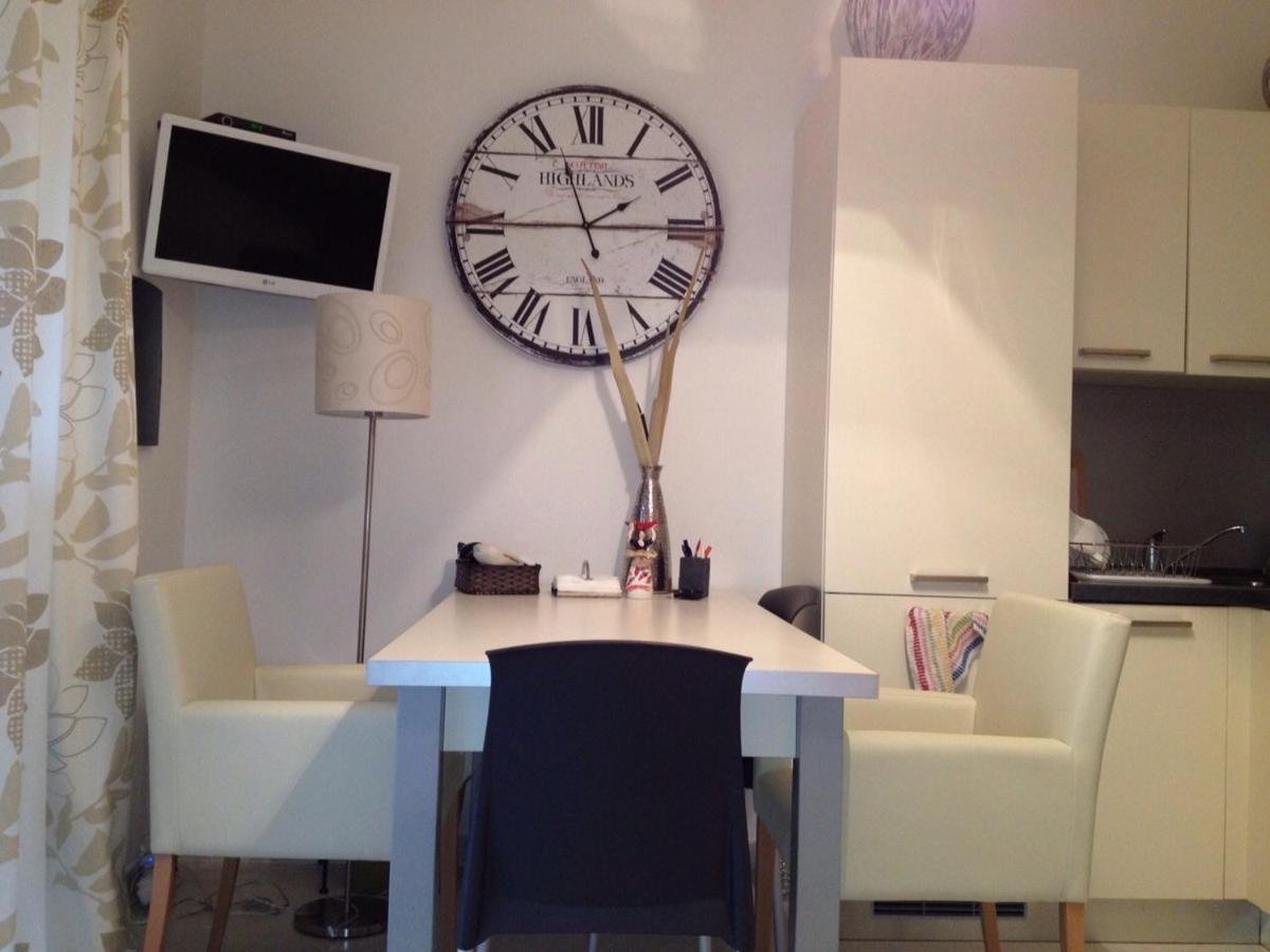Pizzo Beach Club. One Bedroom Apt 13G 外观 照片